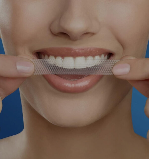 Crest 3D No Slip Whitestrips Professional Effects Teeth Whitening Kit 20 ea - Image 2